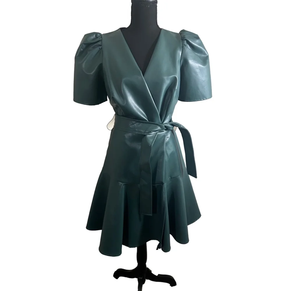 NWOT Women's Cartolina Nantucket Dress Size S Green